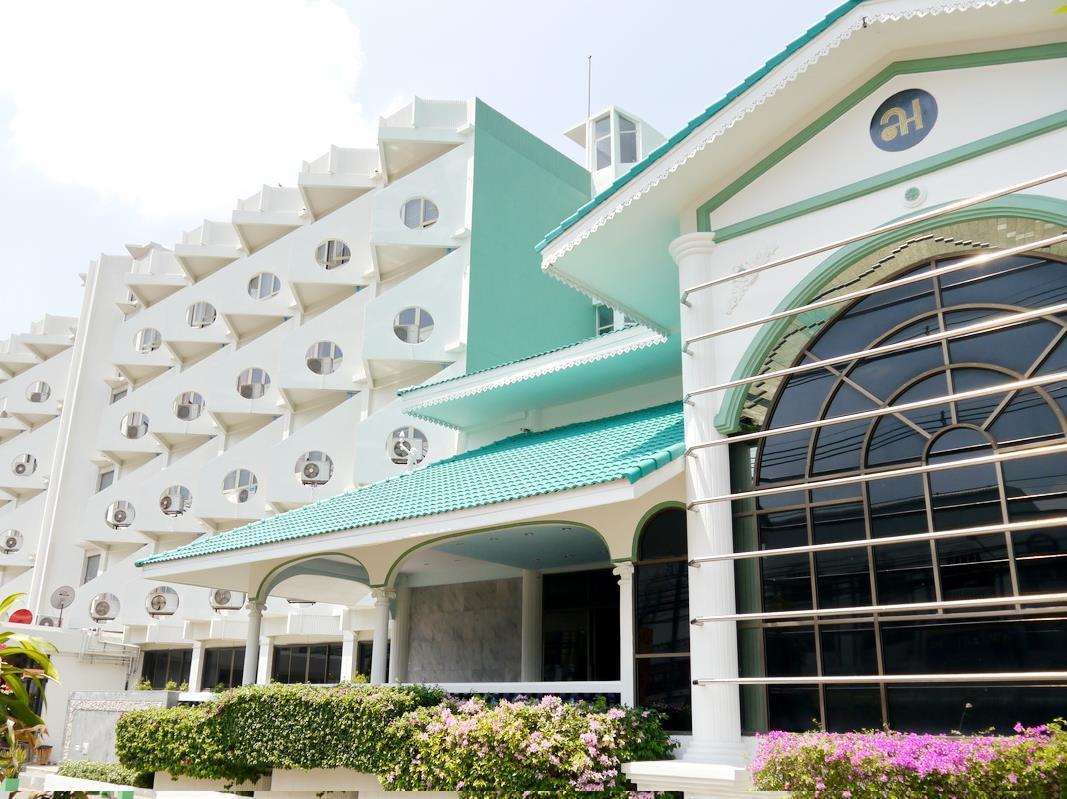 צ'איאפום Lertnimit Hotel מראה חיצוני תמונה