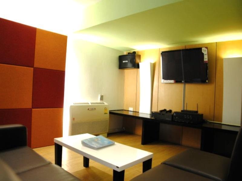 צ'איאפום Lertnimit Hotel מראה חיצוני תמונה