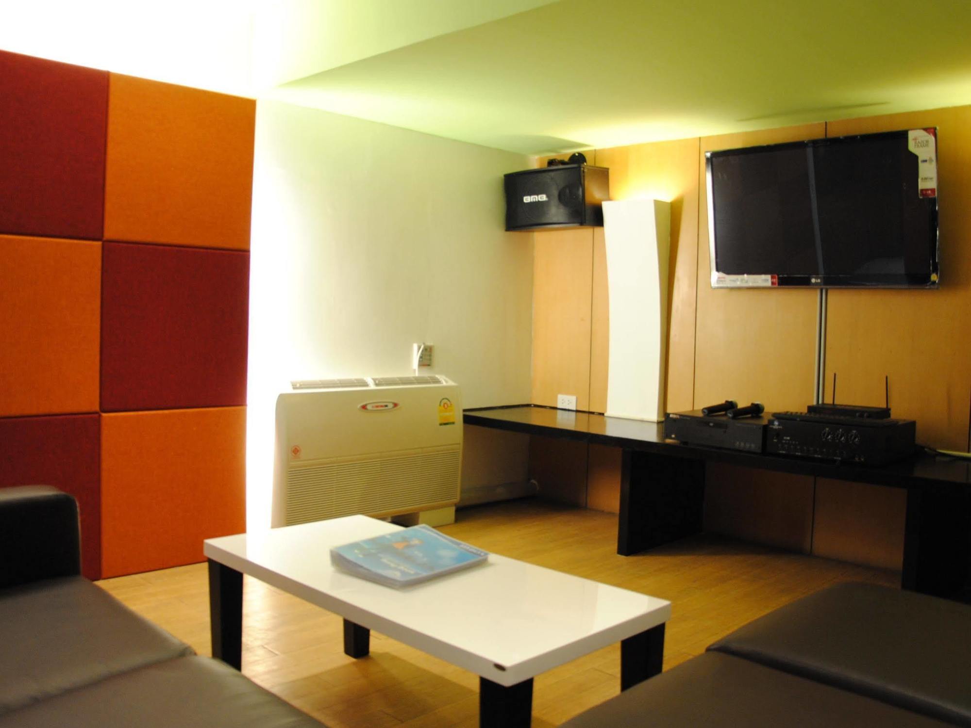 צ'איאפום Lertnimit Hotel מראה חיצוני תמונה
